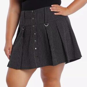 Hot Topic Pinstripe D-Ring Pleated Mini Skirt Plus Size size 2X